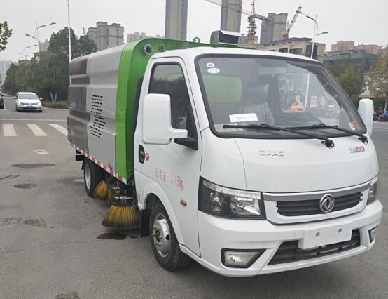 程力威牌CLW5030TSL6HL型掃路車(chē)